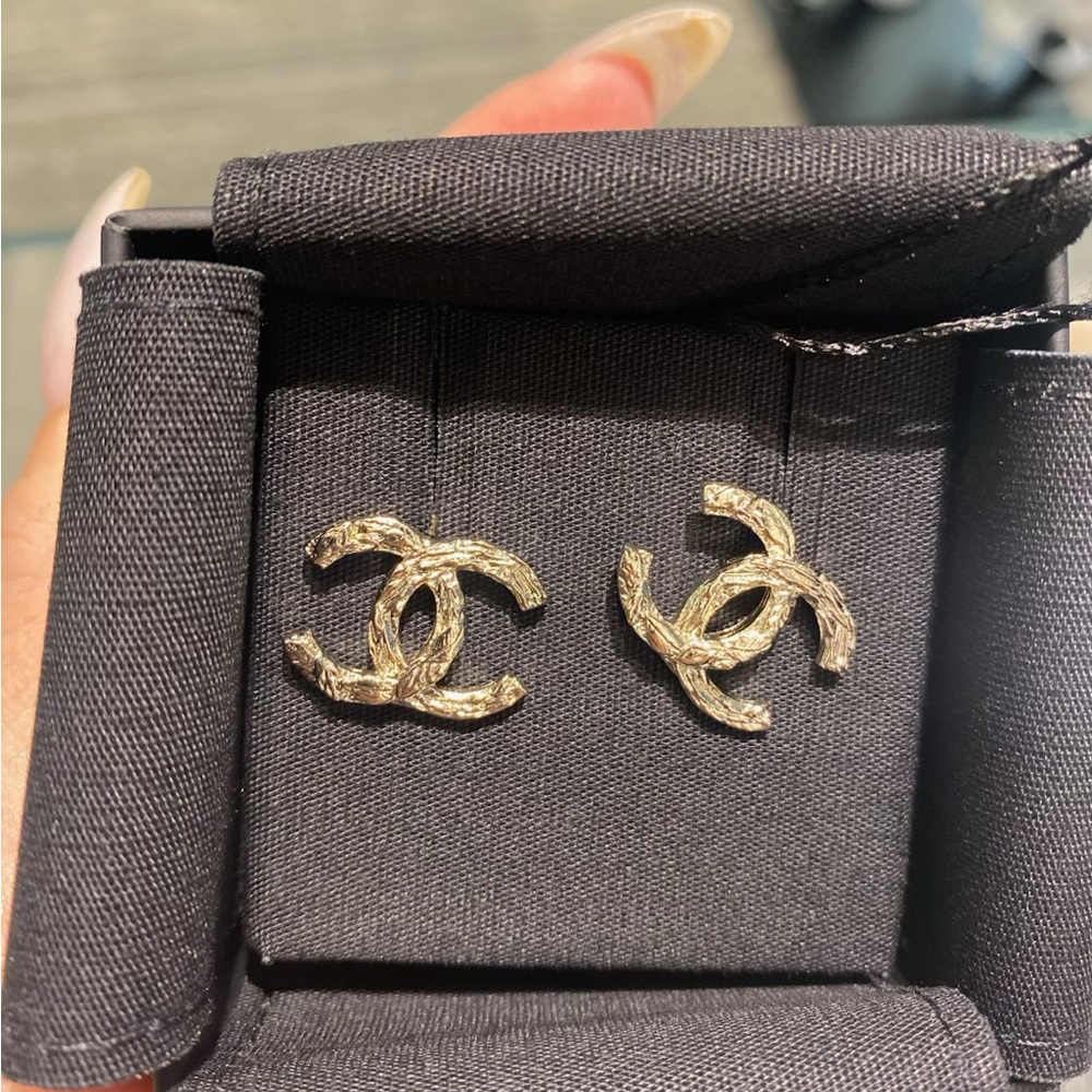 BNIB Authentic Chanel Golden Metal Stud CC Earrings